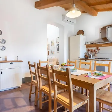 3 Bedroom Beautiful In Hébergement de vacances