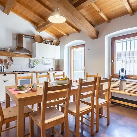 3 Bedroom Beautiful In Ferienhaus