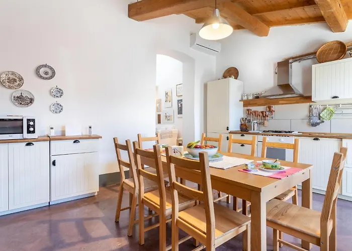 3 Bedroom Beautiful In Ferienhaus