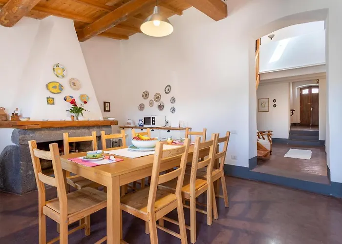 Tatil Evi 3 Bedroom Beautiful In Milis