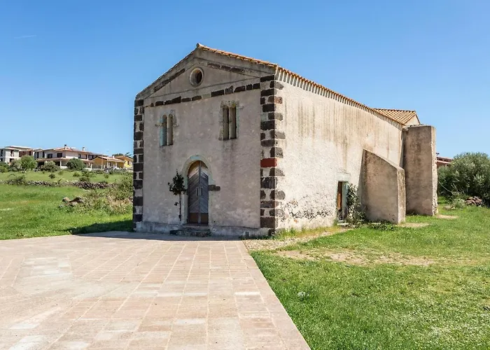 Ferienhaus 3 Bedroom Beautiful In Milis